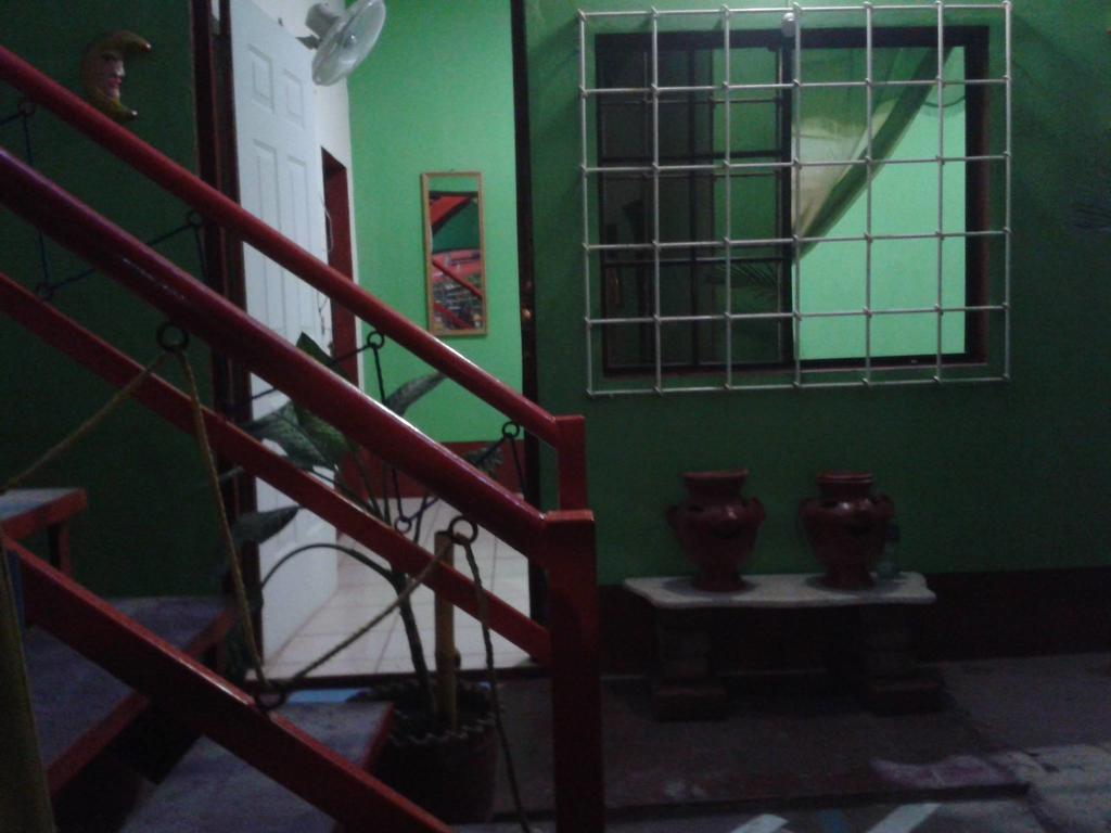 Hostal Leyendas León Extérieur photo