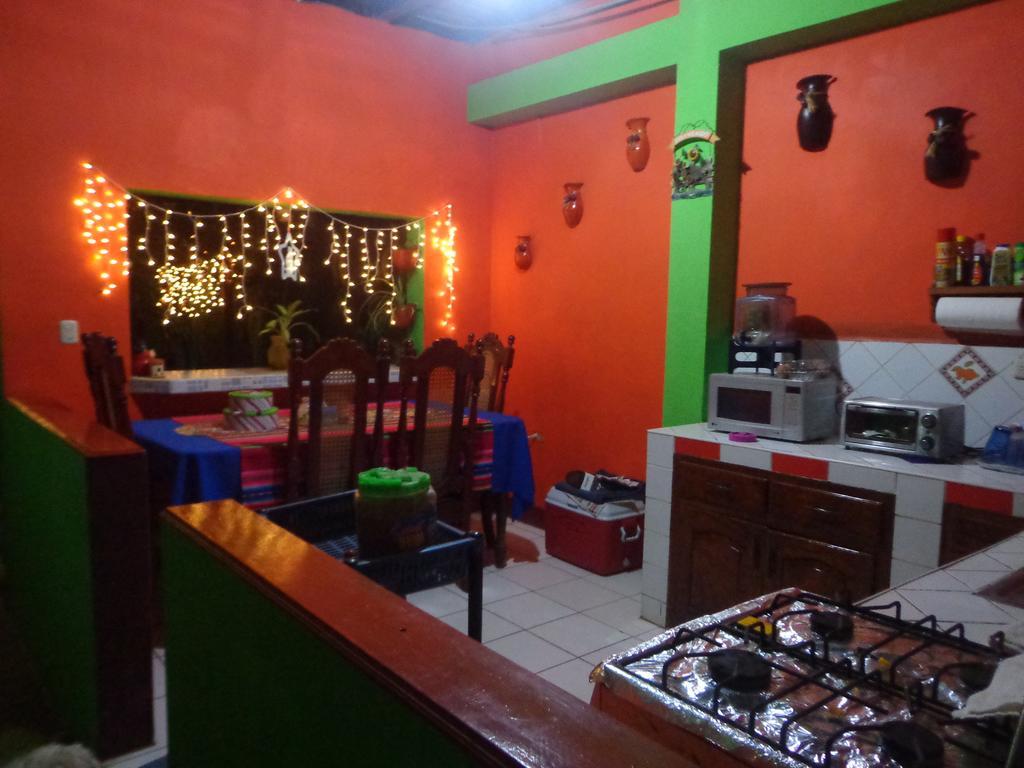 Hostal Leyendas León Extérieur photo